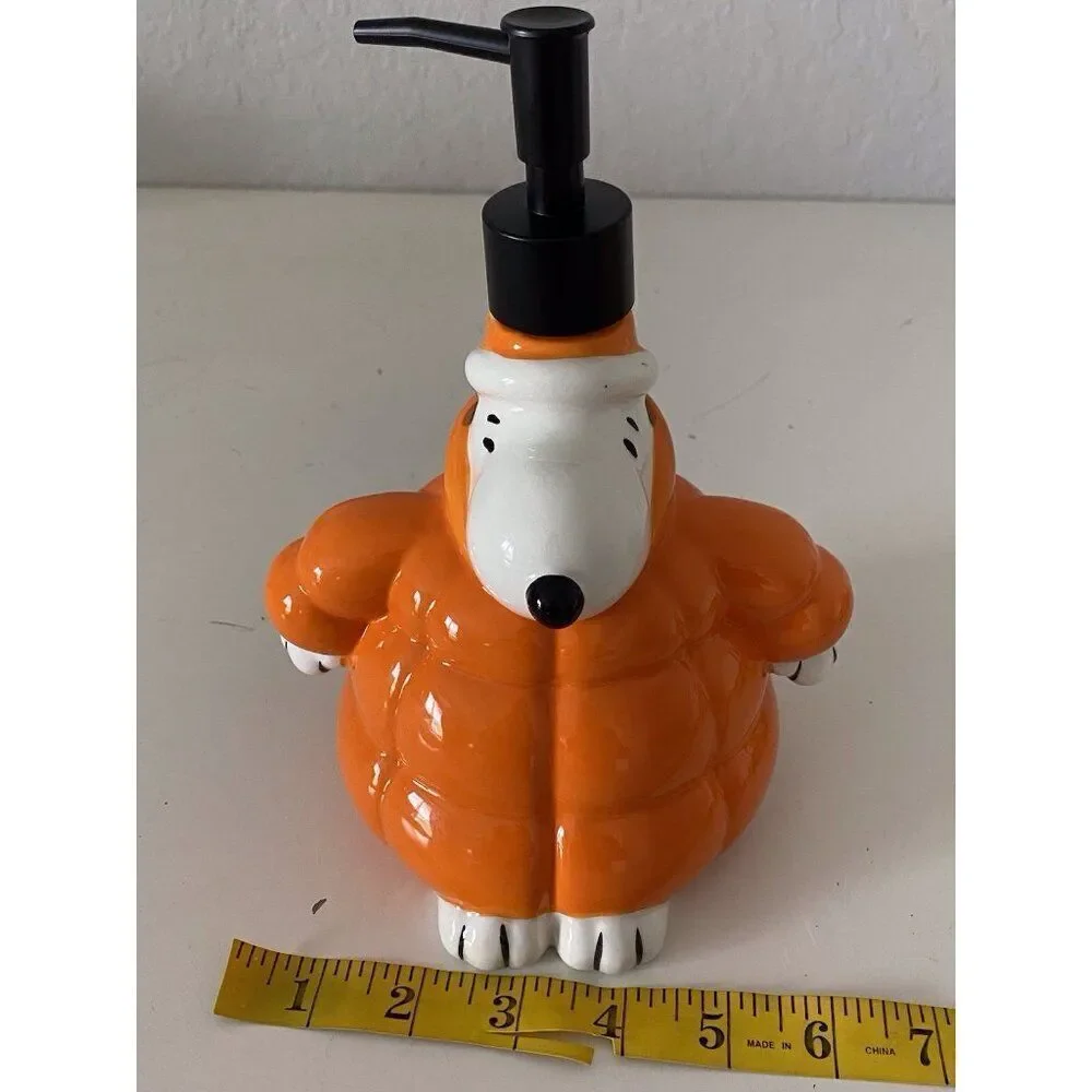 Peanuts Snoopy Soap‎ Lotion Dispenser Orange Quilted Puffer Puffy Jacket NEW